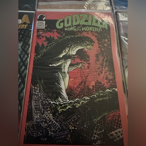 Godzilla Monster Comics Collection - Black, Red, Green Covers - Picture 7 of 8